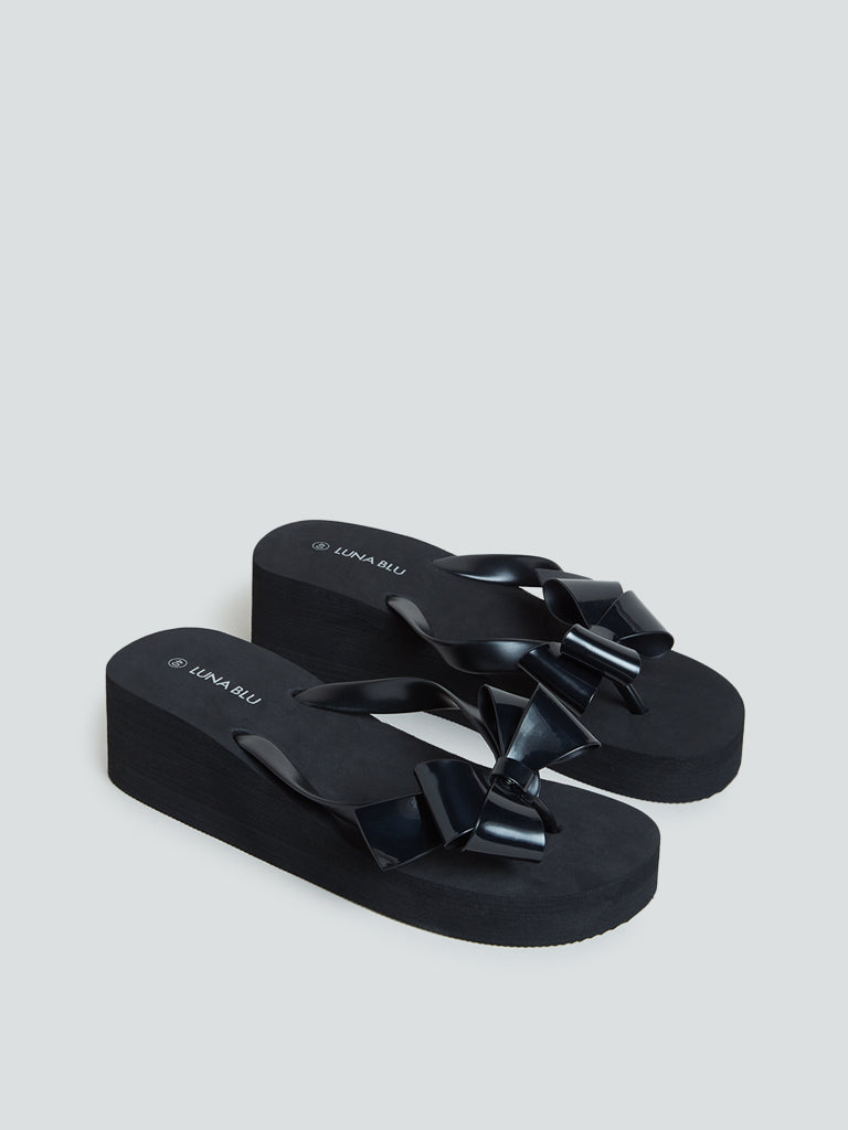 LUNA BLU Black Bow Detail Flip Flops